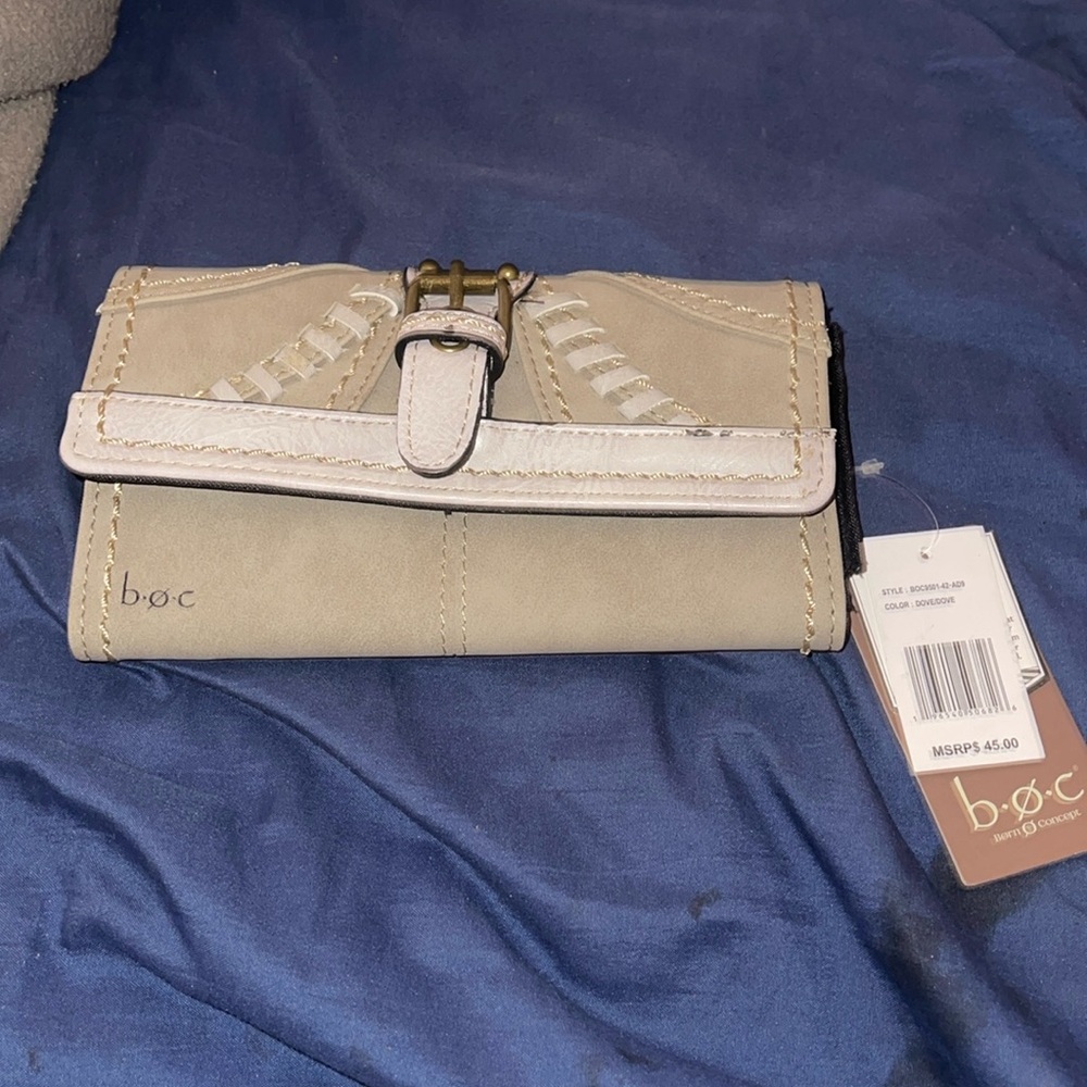 b.o.c. Tan and White Wallet